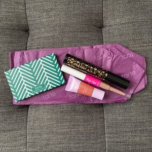 ➳ NIB Tarte Gift Set w/Palette